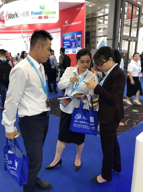 擺閘,三輥閘,速通閘,旋轉(zhuǎn)閘,平移閘,一字閘,人臉識別，