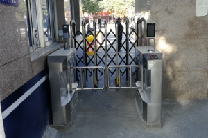 智能擺閘選購哪家好-15年擺閘廠家話你知！